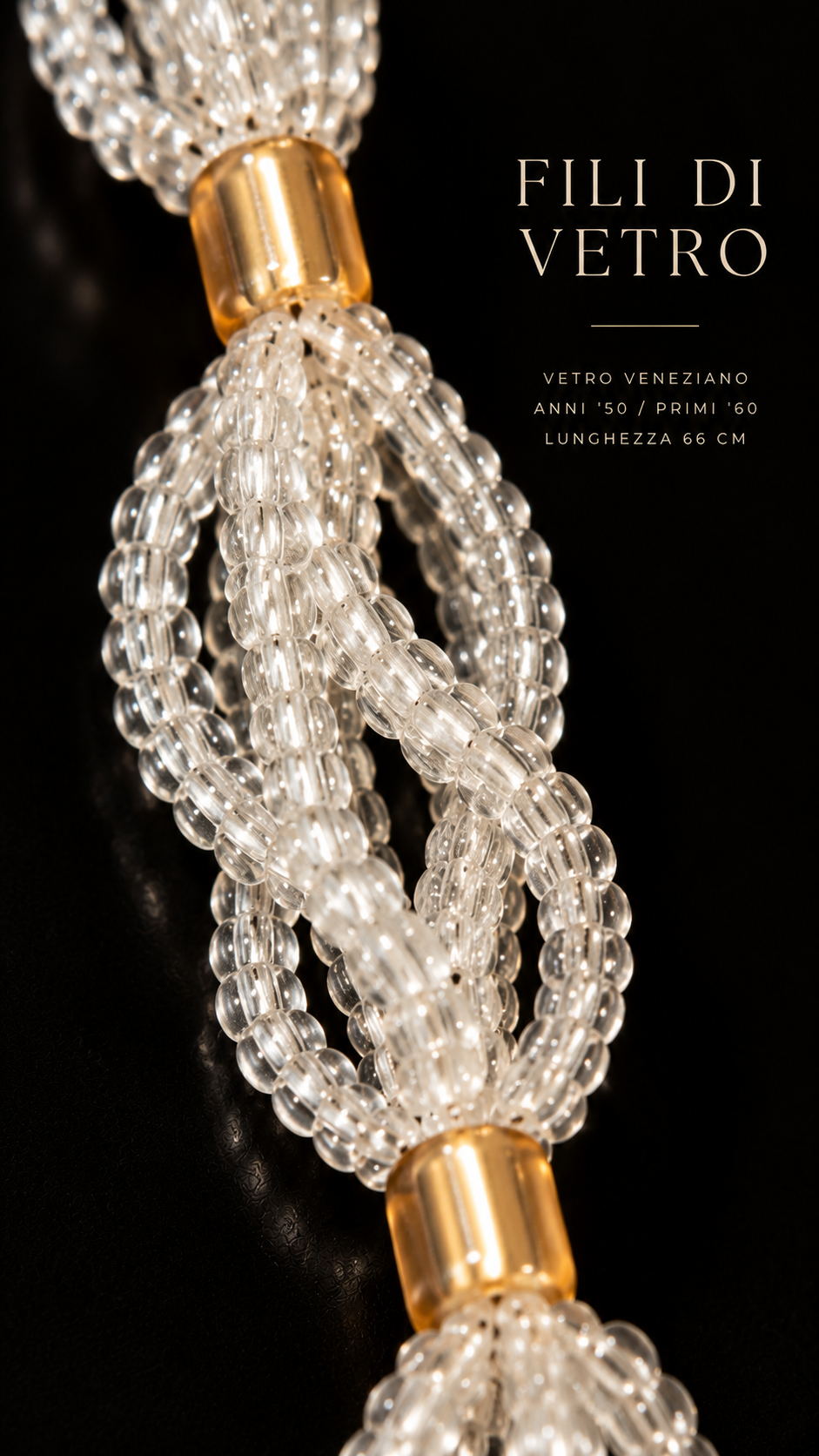 Collana multifilo in perline di vetro con tre grandi perle lavorate veneziane a guisa di pianeti, fine anni ‘50 primi ‘60