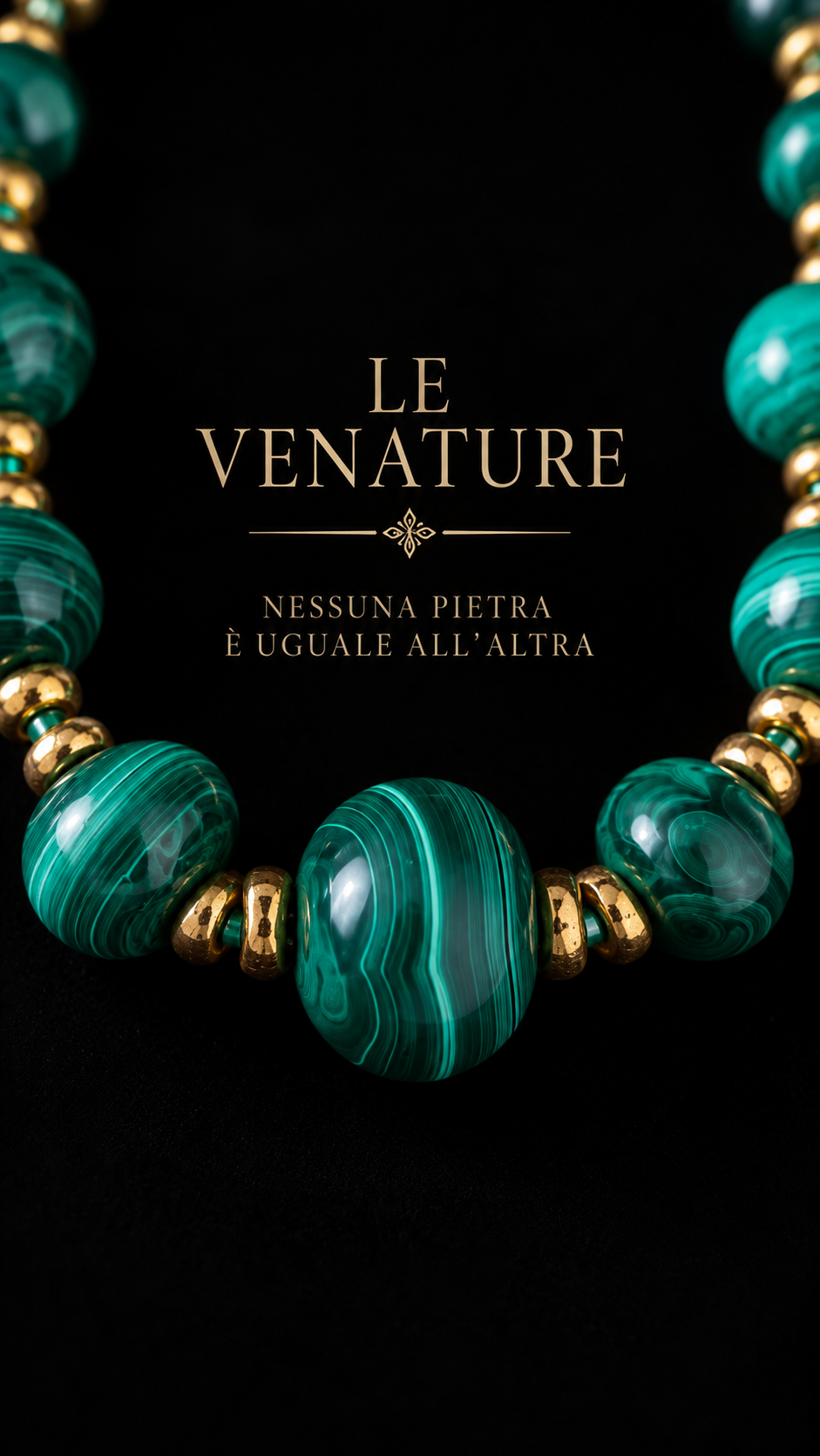 Splendida collana girocollo in perle di malachite degradé