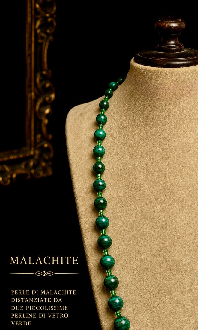 Collana collier in sfere di autentica malachite naturale degradé montate a mano con distanziatori in vetro, anni ‘50-‘60