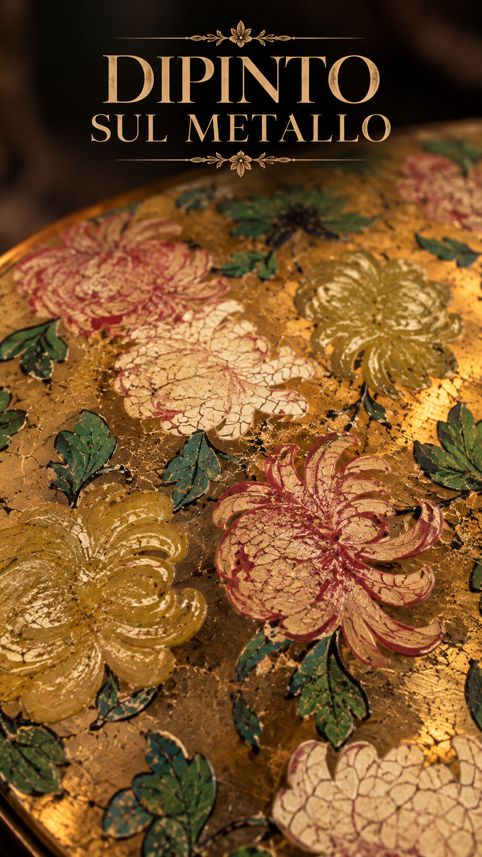 Porta cipria poudrier con specchio anni ‘40 inglese La Rage con splendida decorazione floreale