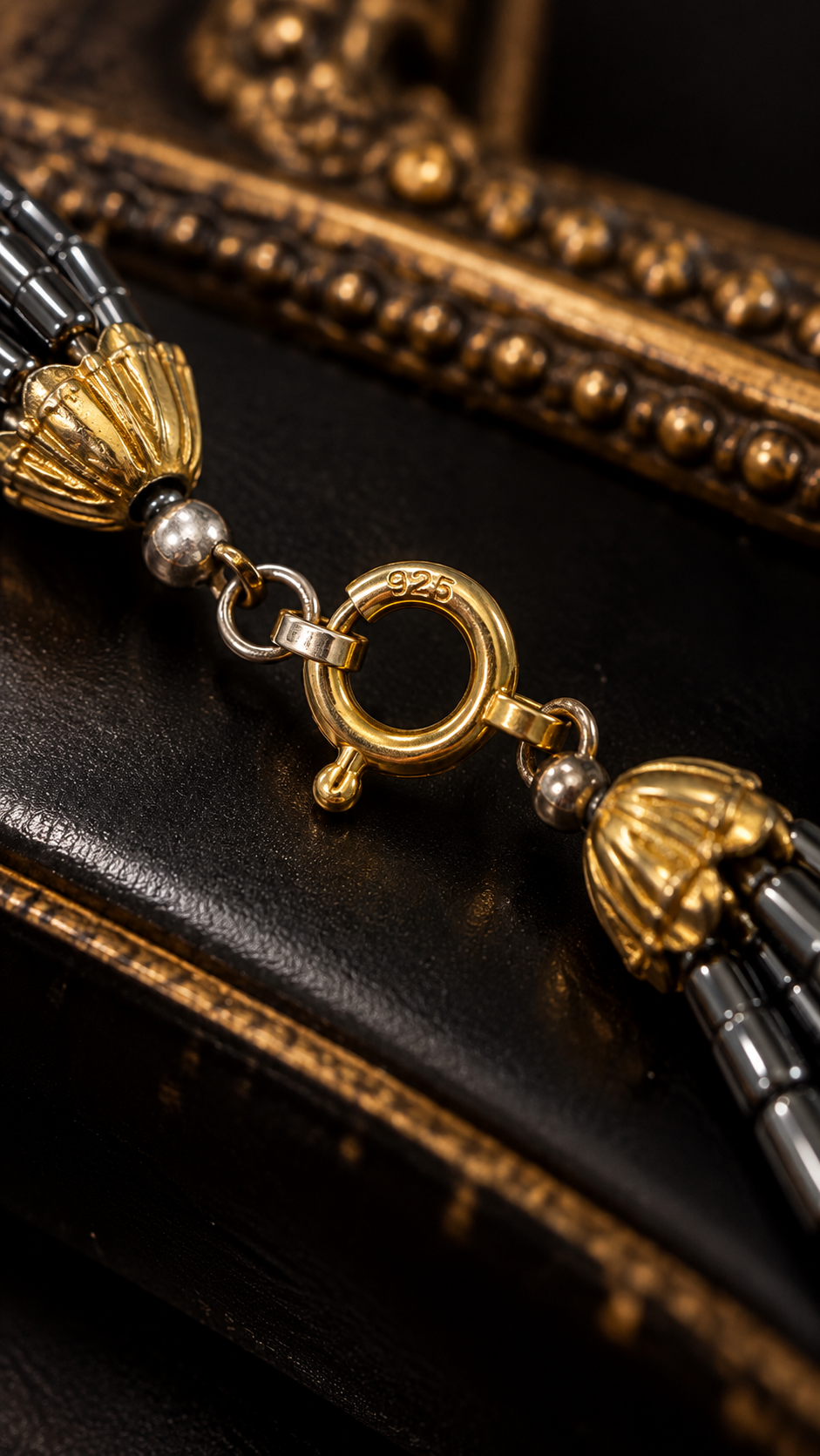 Collana architettonica anni ‘60 in ematite e quarzo rosa con chiusura in argento