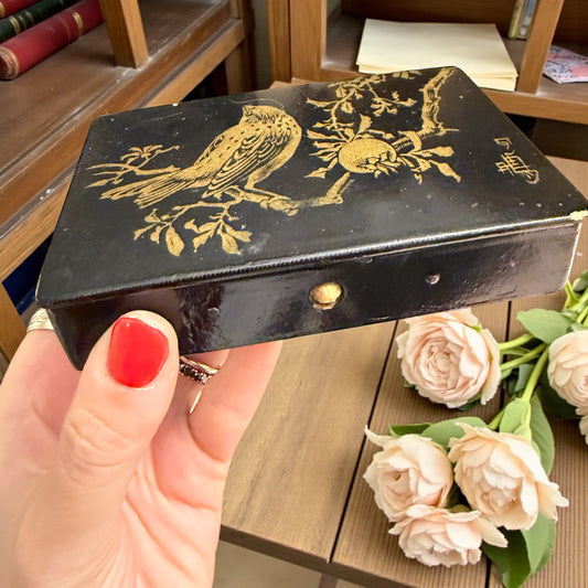 Cofanetto in papier mâché con decorazione usignolo, laccato, anni ‘40-‘50