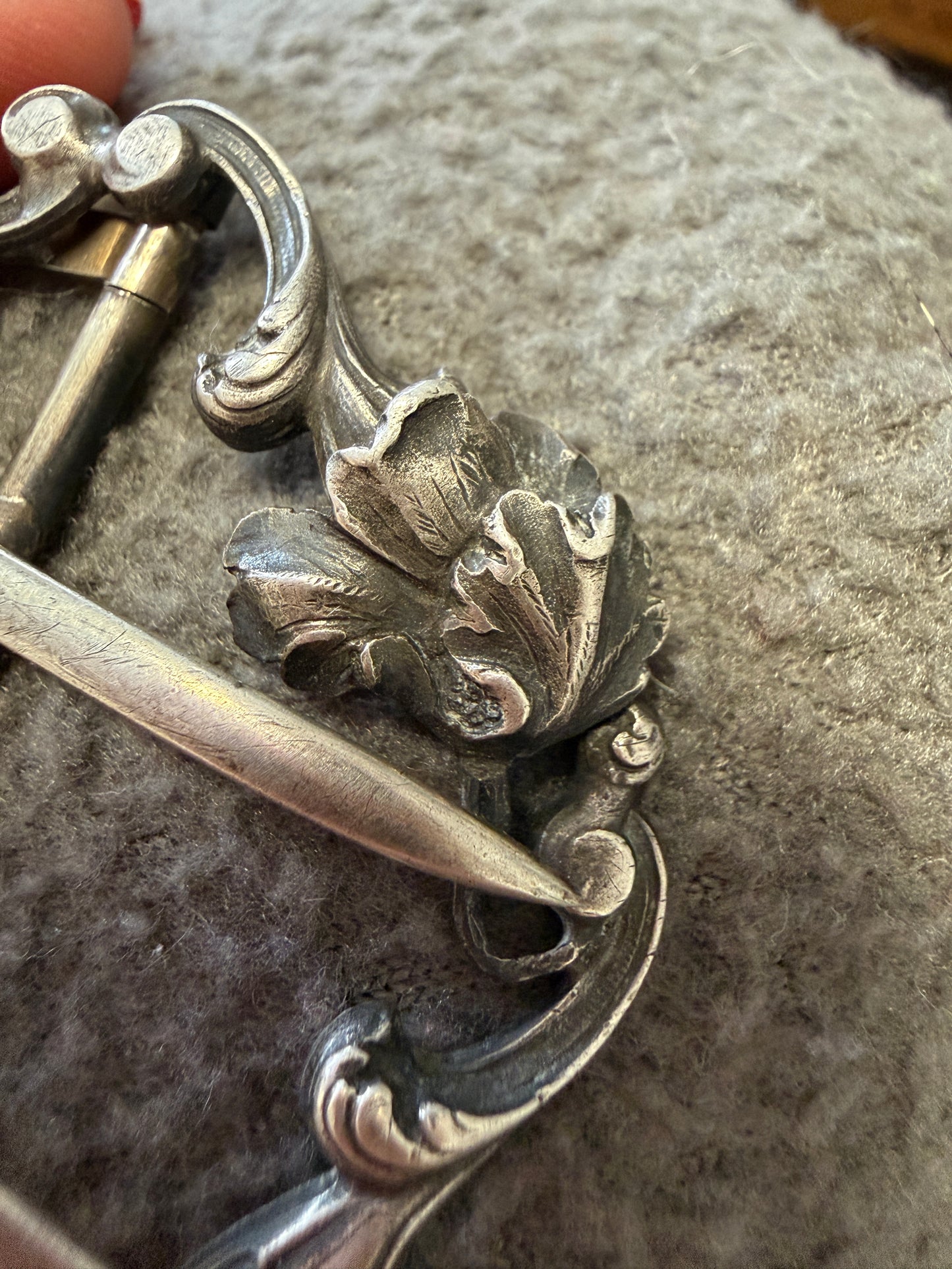 Fibbia esclusiva Art Nouveau in argento massiccio francese, pezzo raro