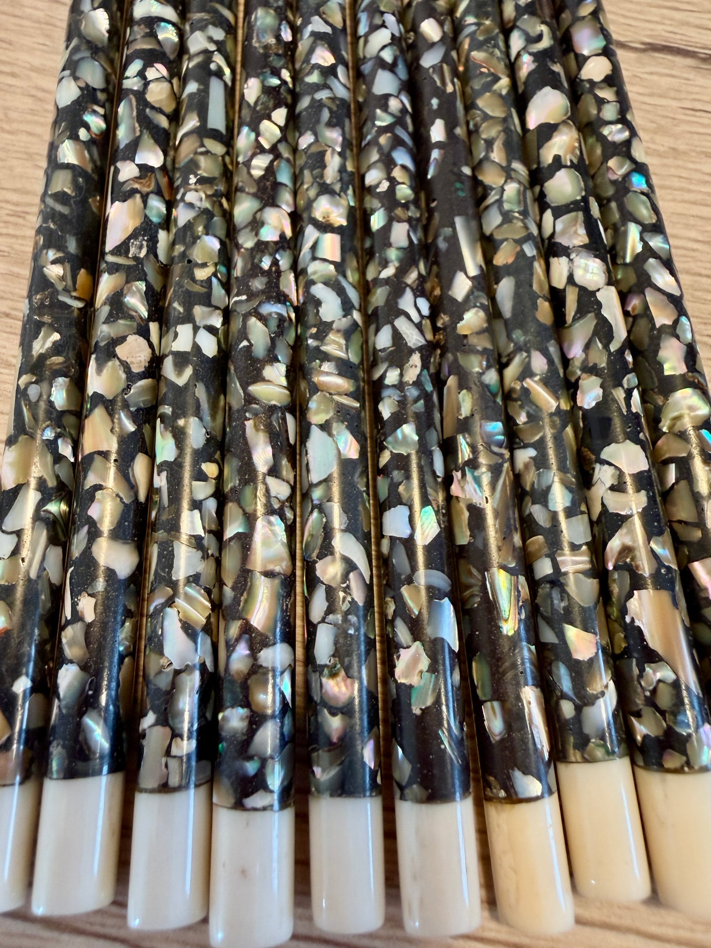 Set bacchette da tavola in osso levigato e madreperla, 70s-80s 12 pz