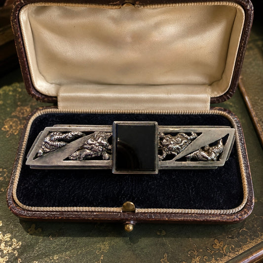 Spilla art déco anni ‘30 in argento ed onice con dragoni