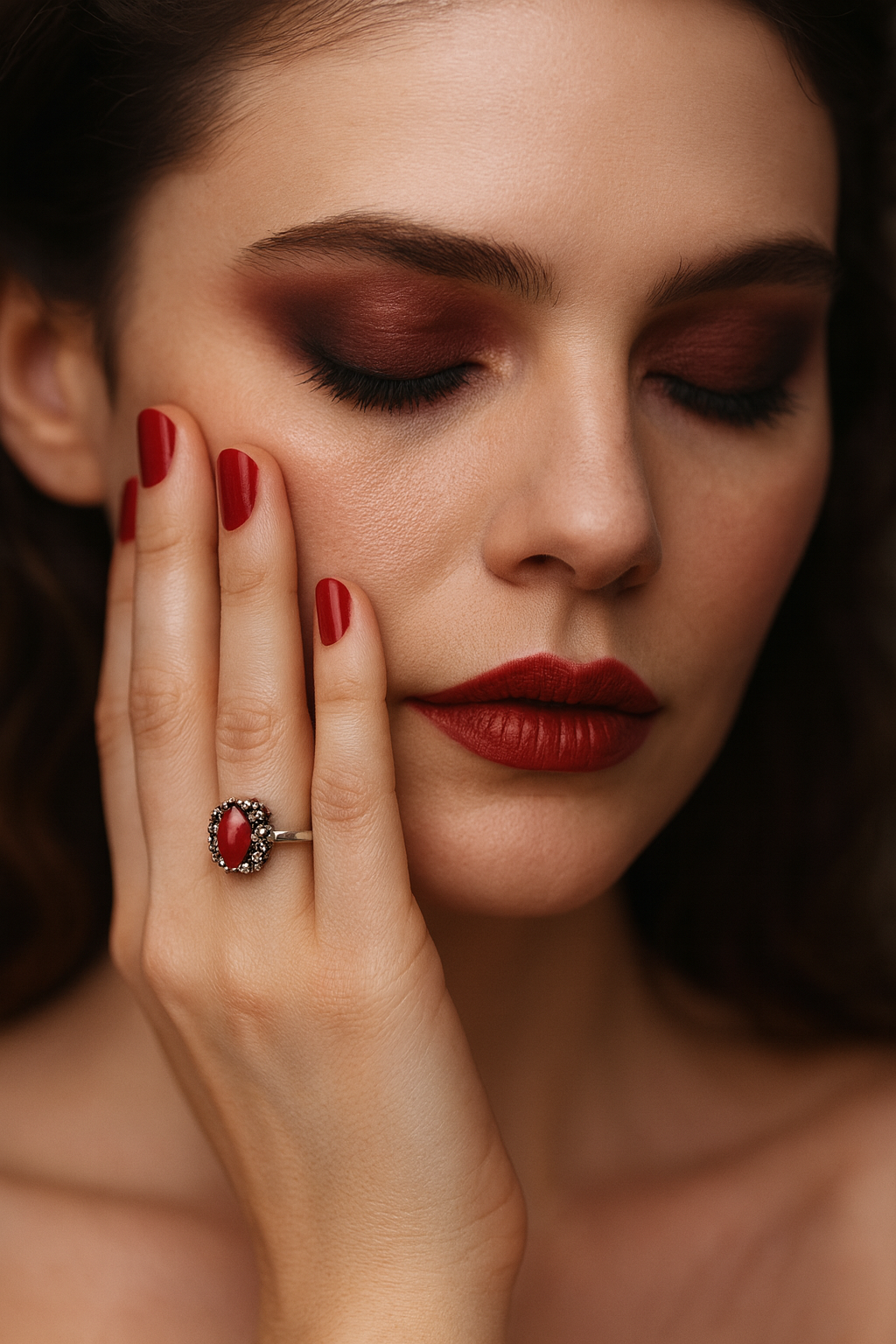 Set anello e pendente coordinato, argento con spinello e marcasiti