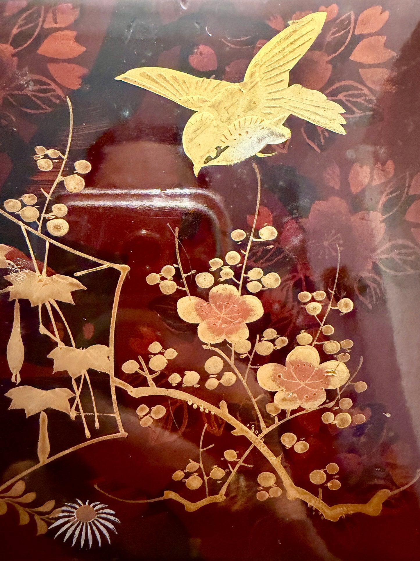 Cofanetto laccato Giapponese primo quarto ‘900 con doppia decorazione, interna ed esterna