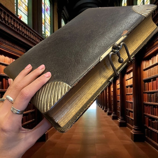 Album antico fine ‘800 con 19 ritratti della famiglia Melville