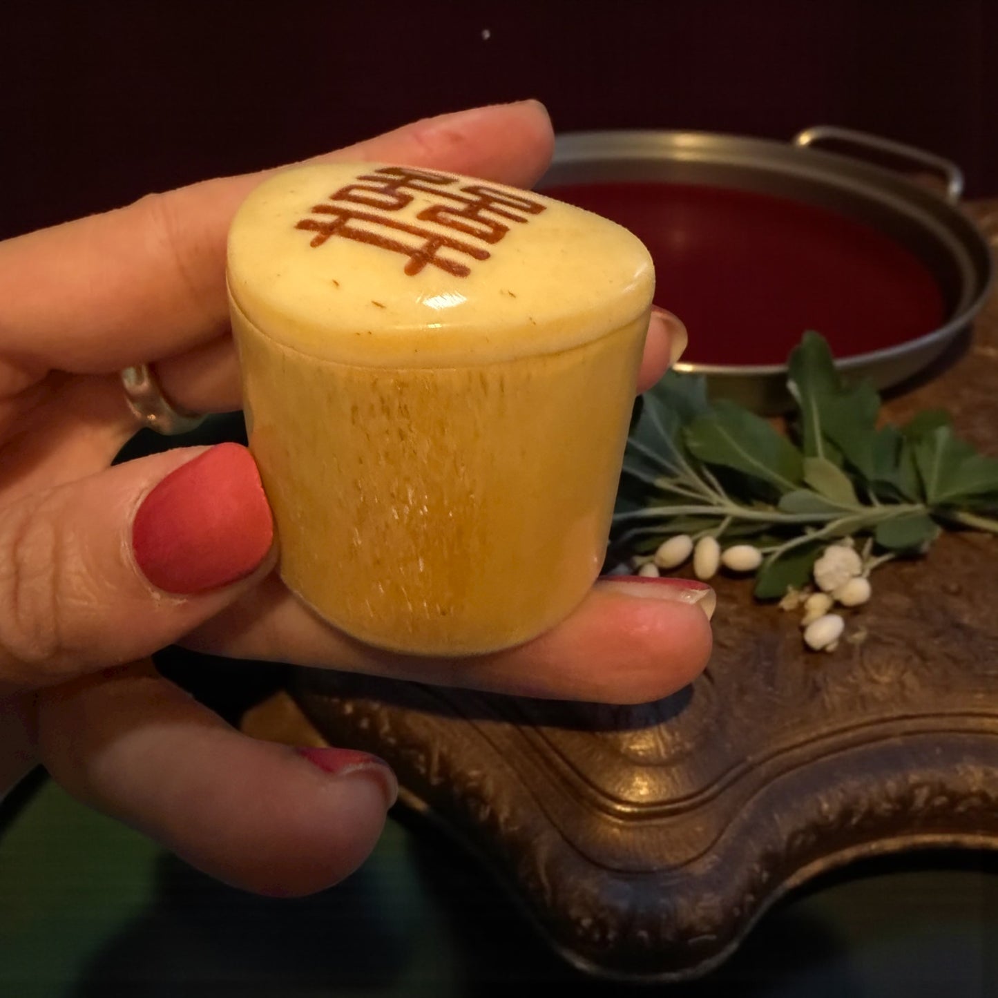 Scatola nuziale in osso cinese per pasta di cinabro