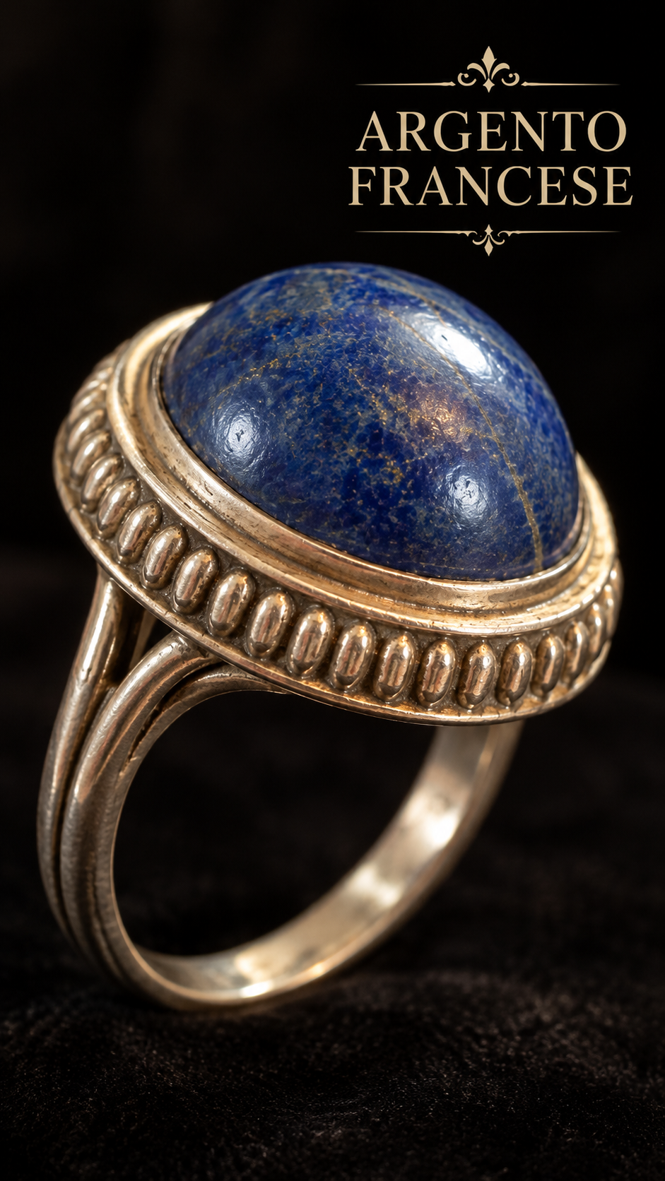 Anello in argento con cabochon rialzato in lapis