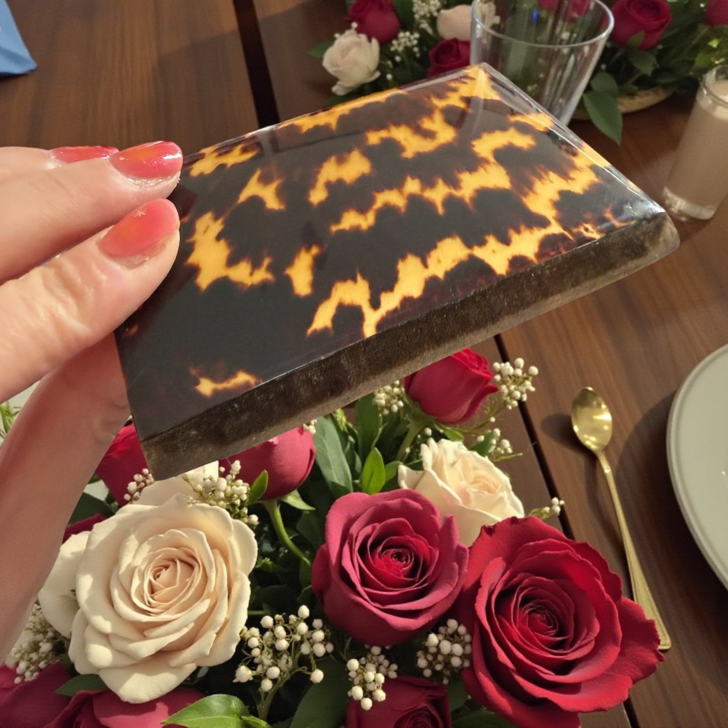 Carnet de bal 1890-1900 in finta tartaruga con matita in osso, semanier e nota spese