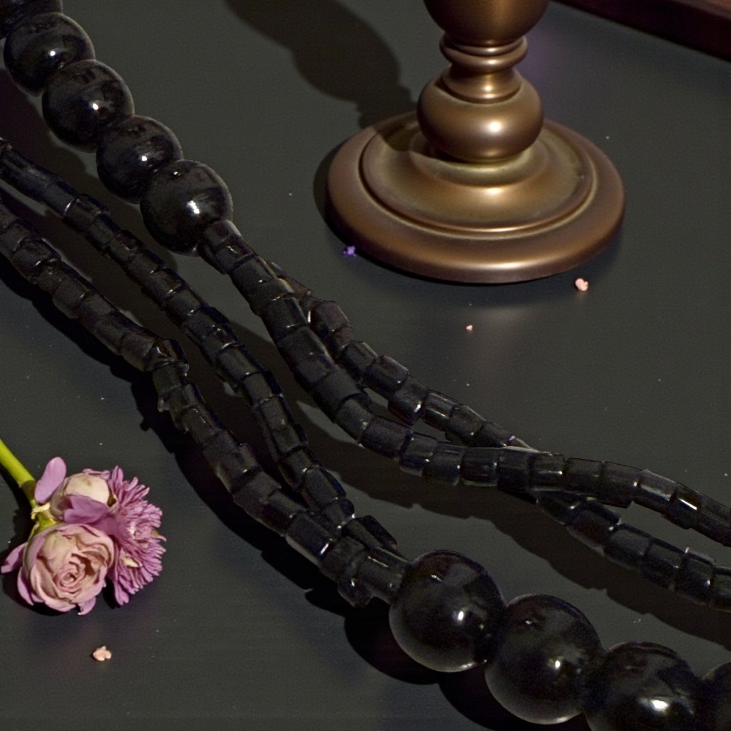 Collana da lutto primo ‘900 in autentico Jet giaietto a doppio filo