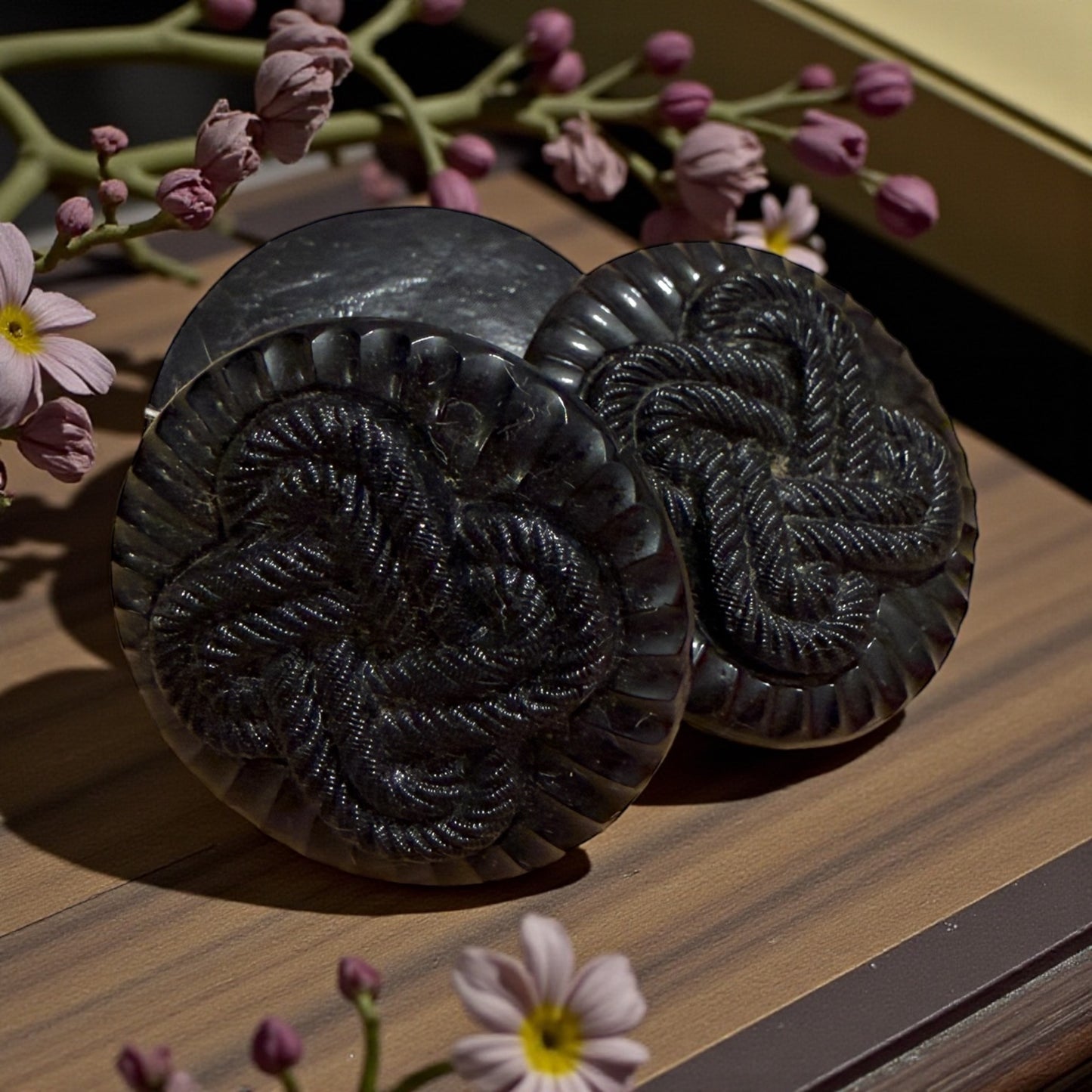 Tris bottoni gioiello in french jet fine 800 primo 900