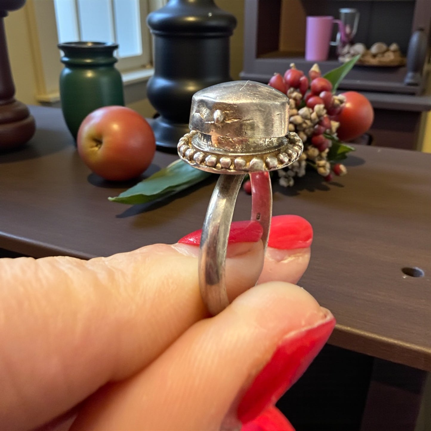 Anello devozionale con scomparto segreto da reliquia, primo ‘900 in argento 825