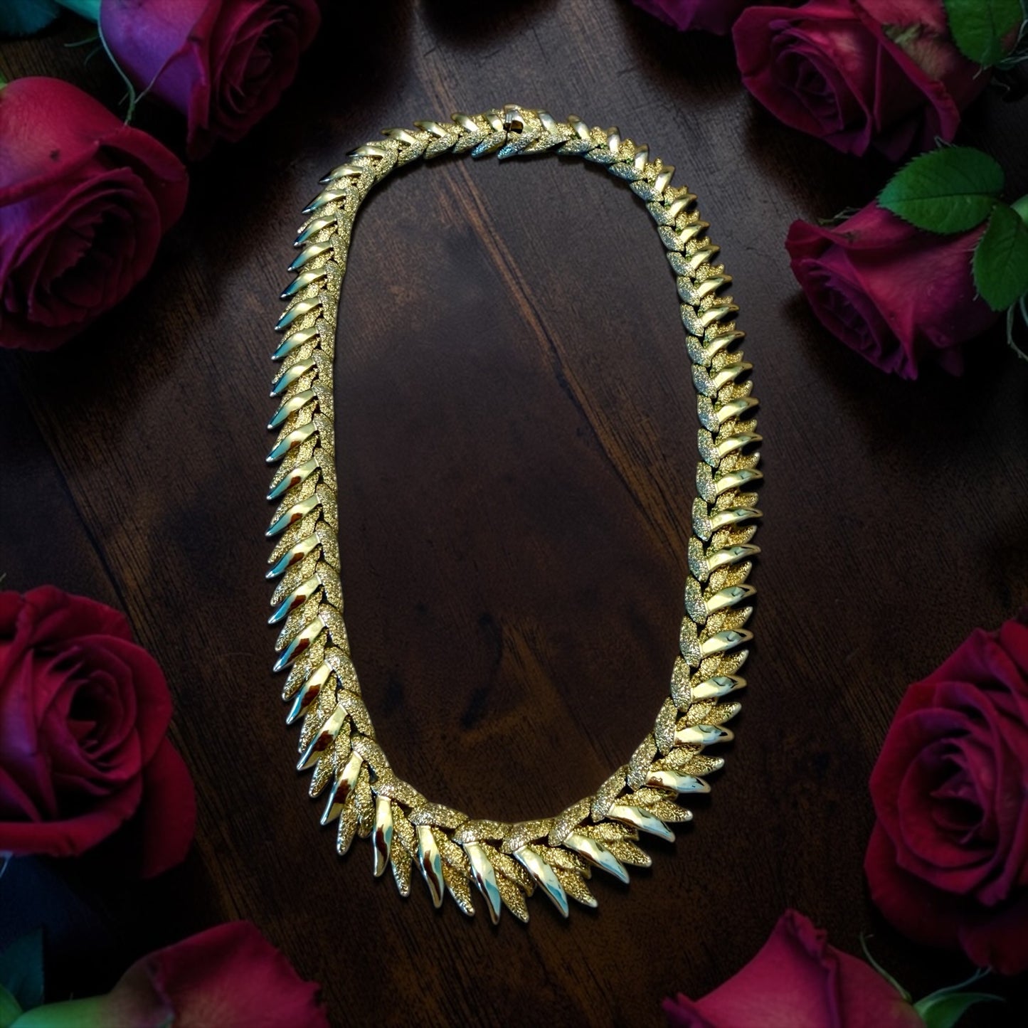Collier “L’Emeraud” placcato oro anni ‘70 con scrigno originale