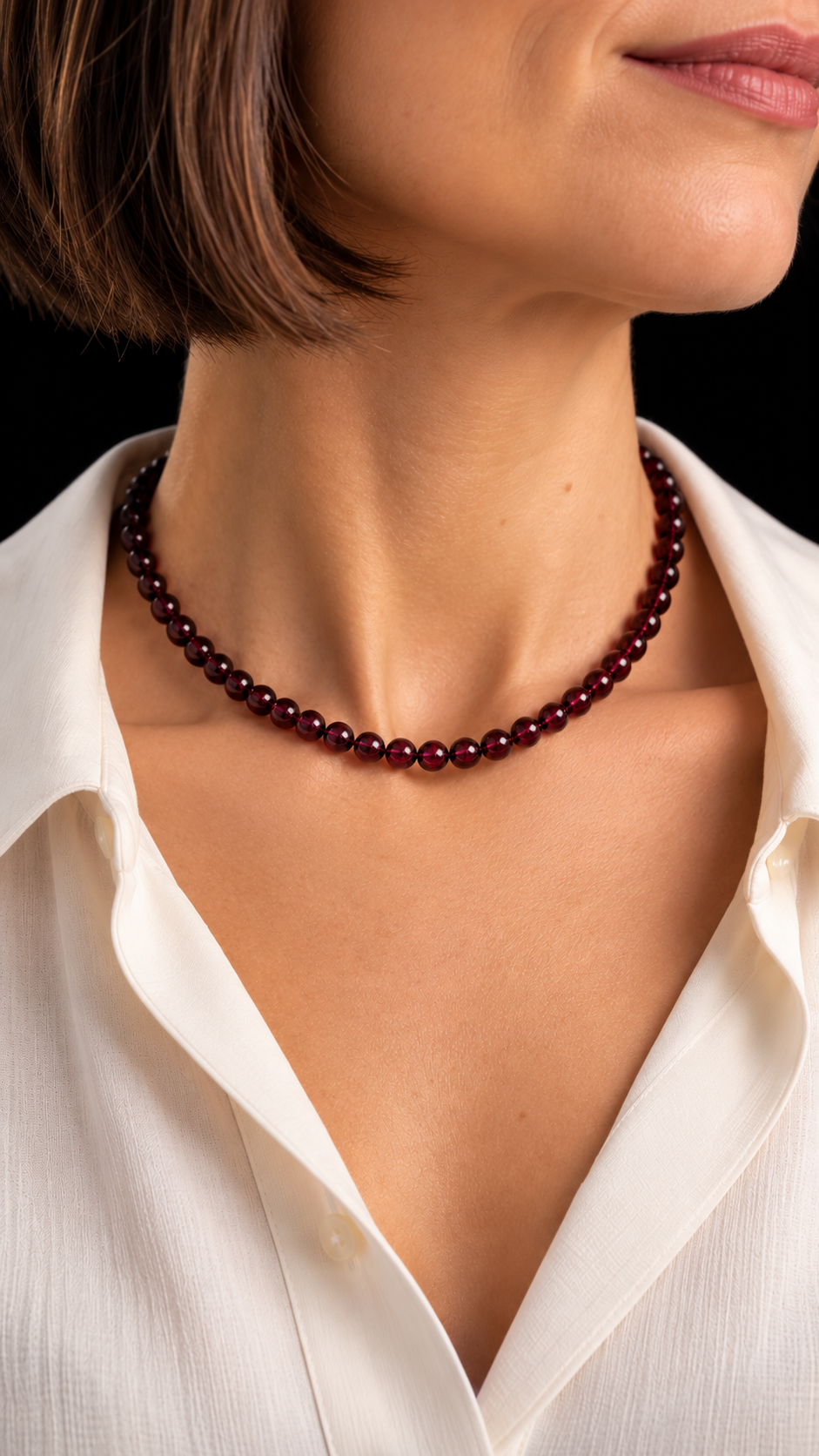 Raffinato collier a girocollo con chiusura a vite con perle di vetro Boemo, ca anni ‘60