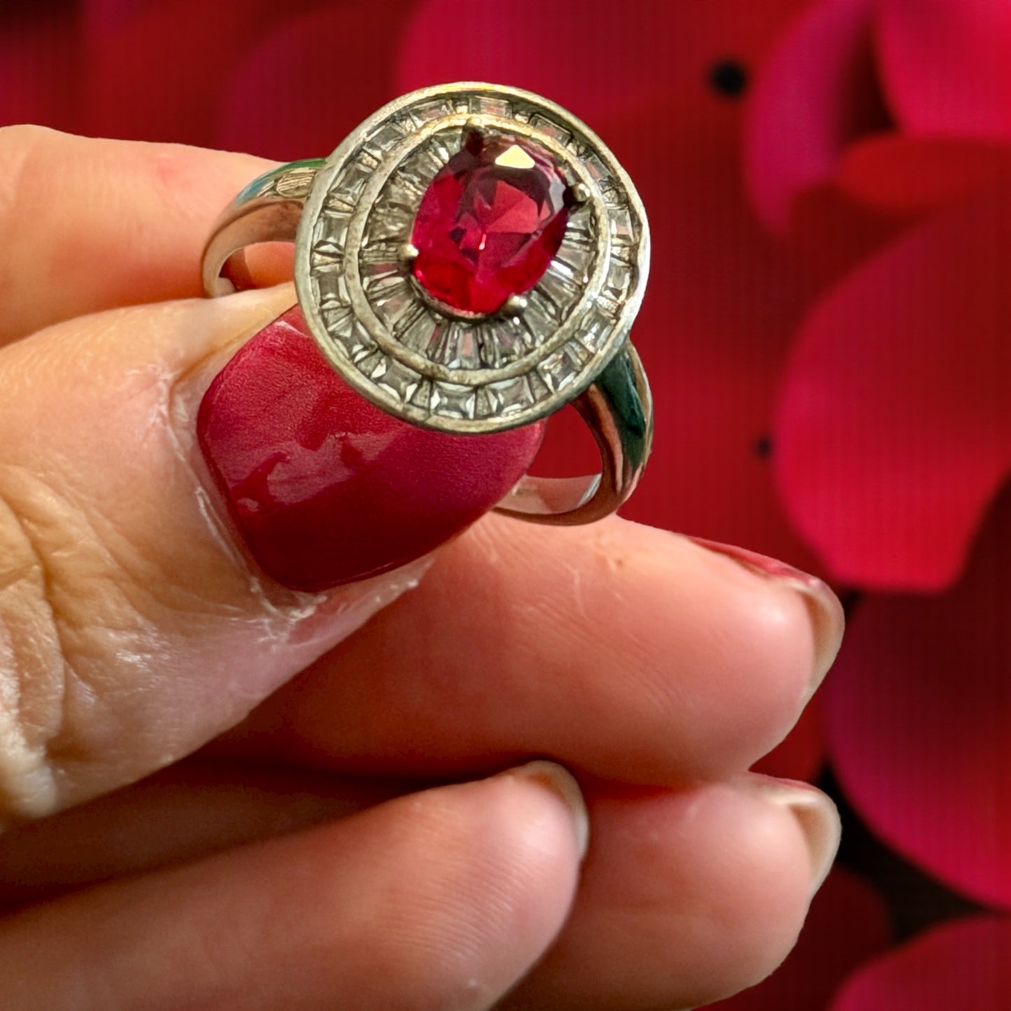 Anello argento anni ‘70 con spinello color Gertrude Jekyll