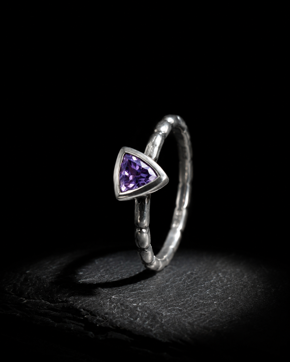 Anello fedina in argento 925 e ametista