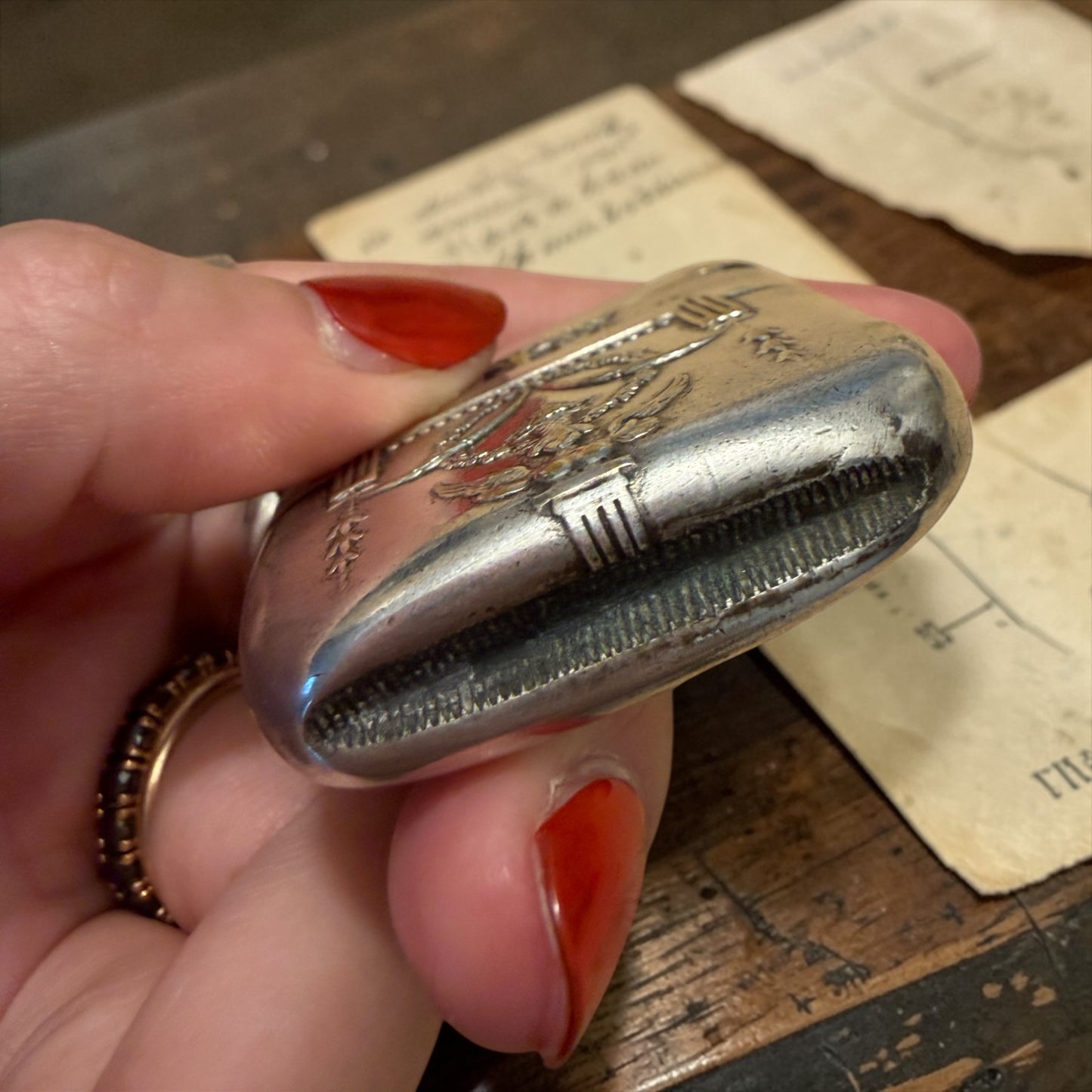 Vesta case placcato argento di fine ‘800 con Vittoria alata