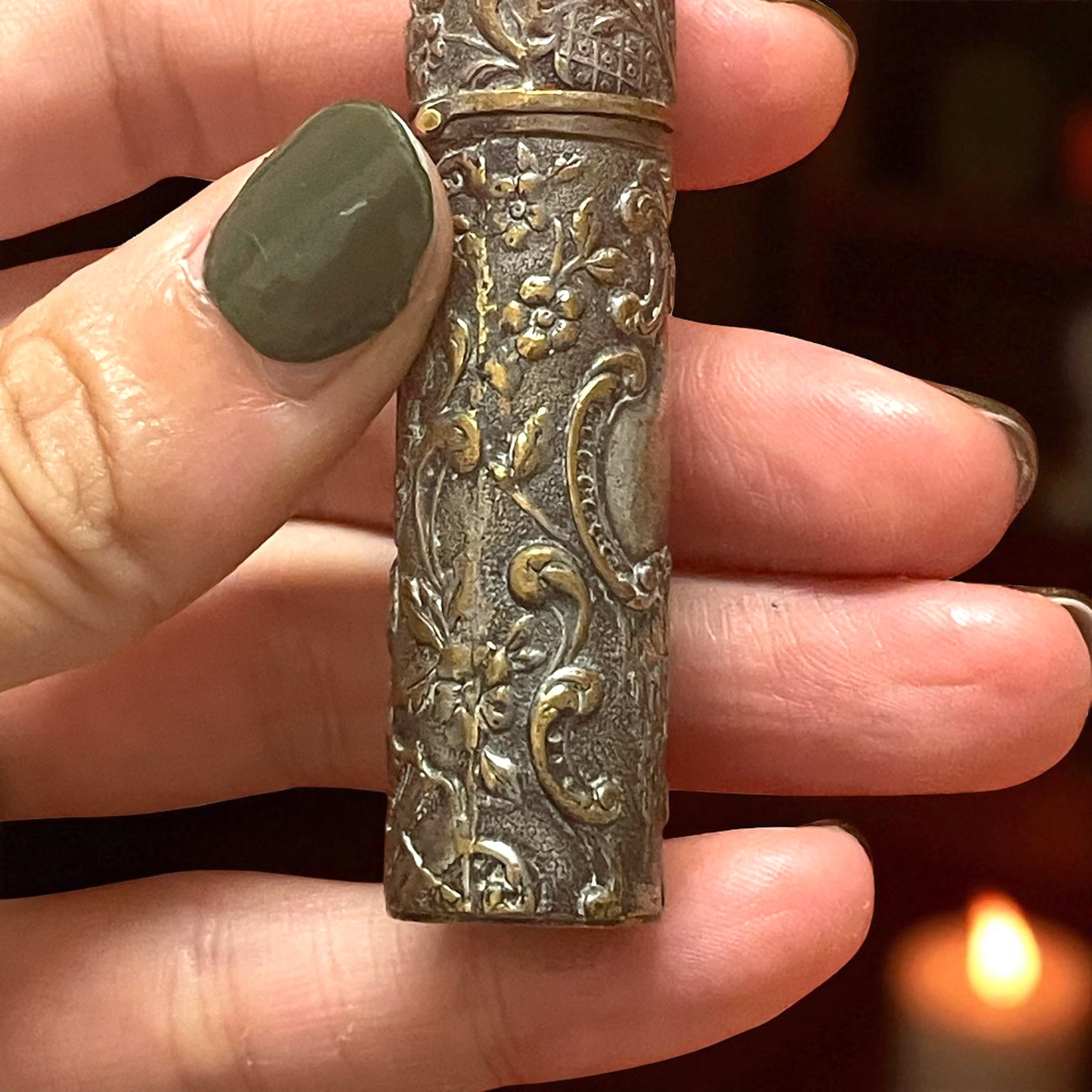 Porta profumo Art Nouveau fine ‘800 da borsetta argentato