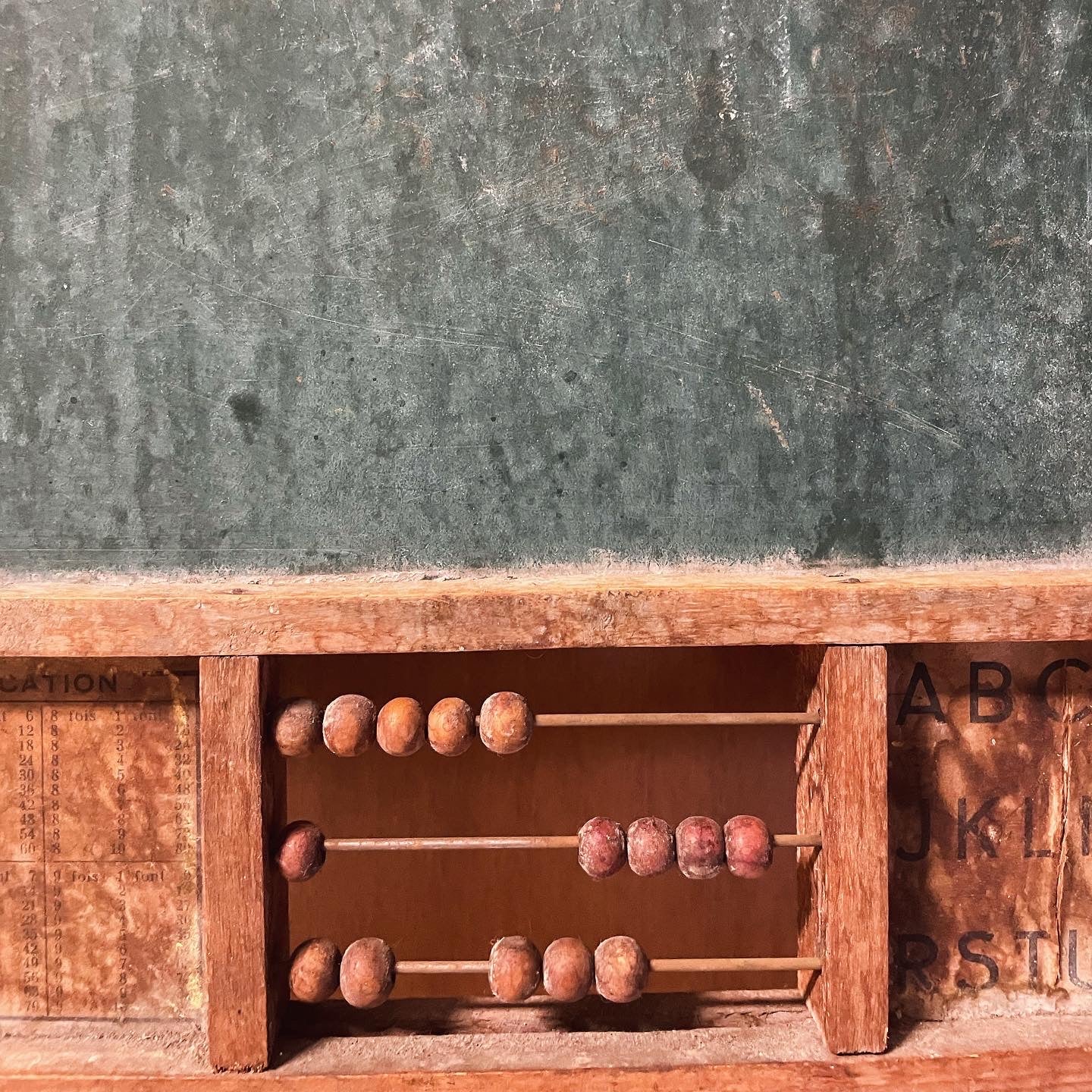 Blackboard with abacus from the 30s