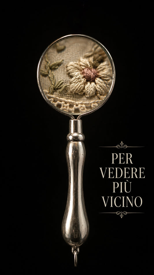 Lente da ricamatrice anni 40 50 da collana o chatelaine con anellino passante ￼