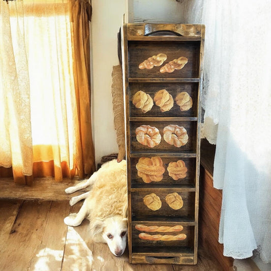 Large display for old-fashioned bread