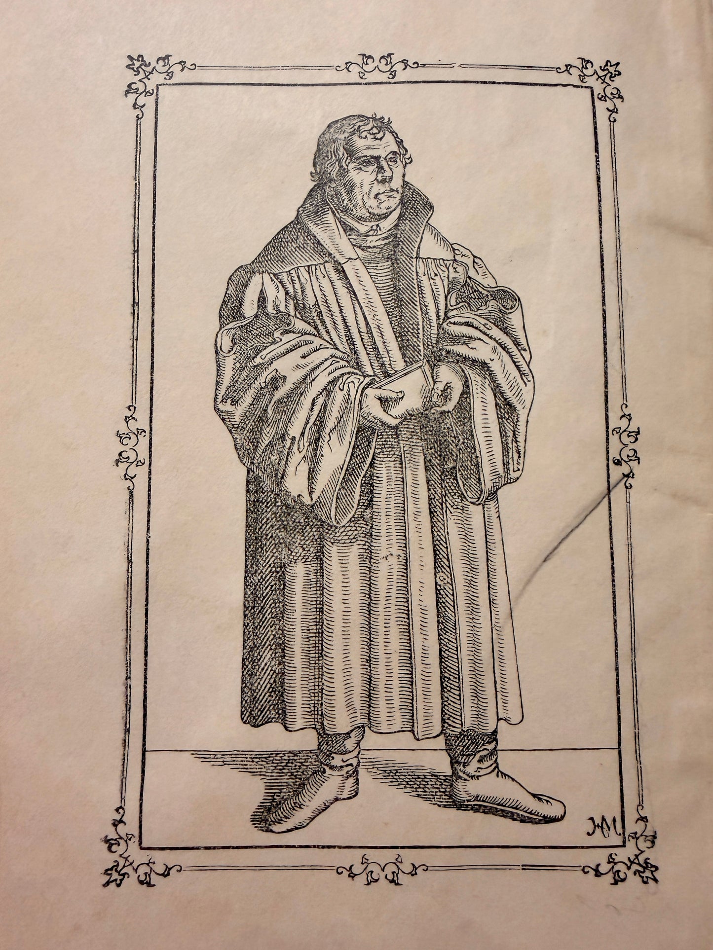 Antica Bibbia luterana del 1904 in caratteri gotici