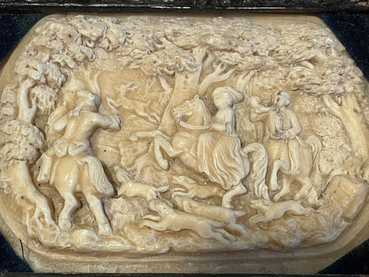 Coppia altorilievi su calcare in cornice, Francia fine ‘800 - primo ‘900