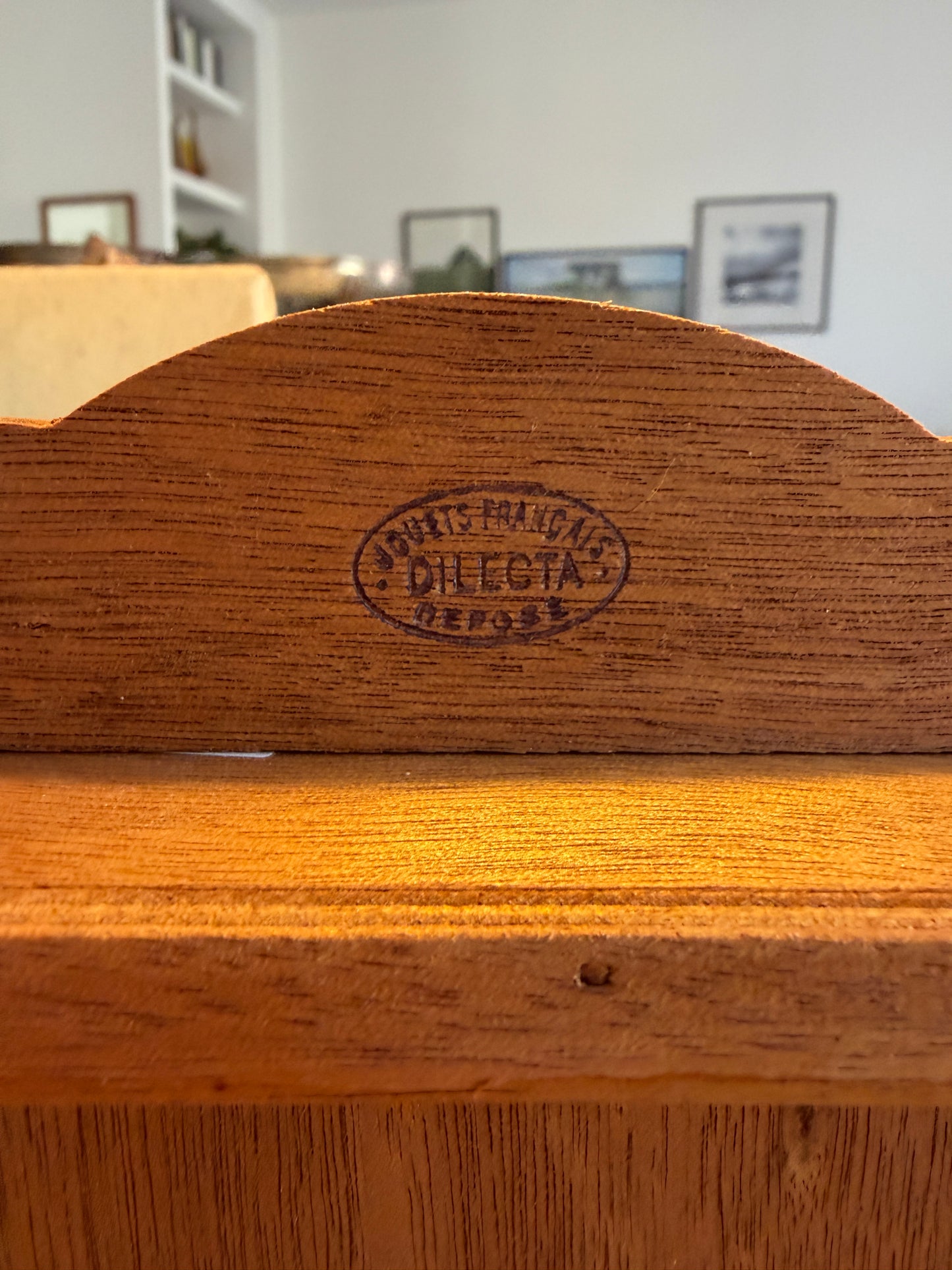 Armadio montabile ad incastri in legno per casa di bambole, Dilecta primo ‘900