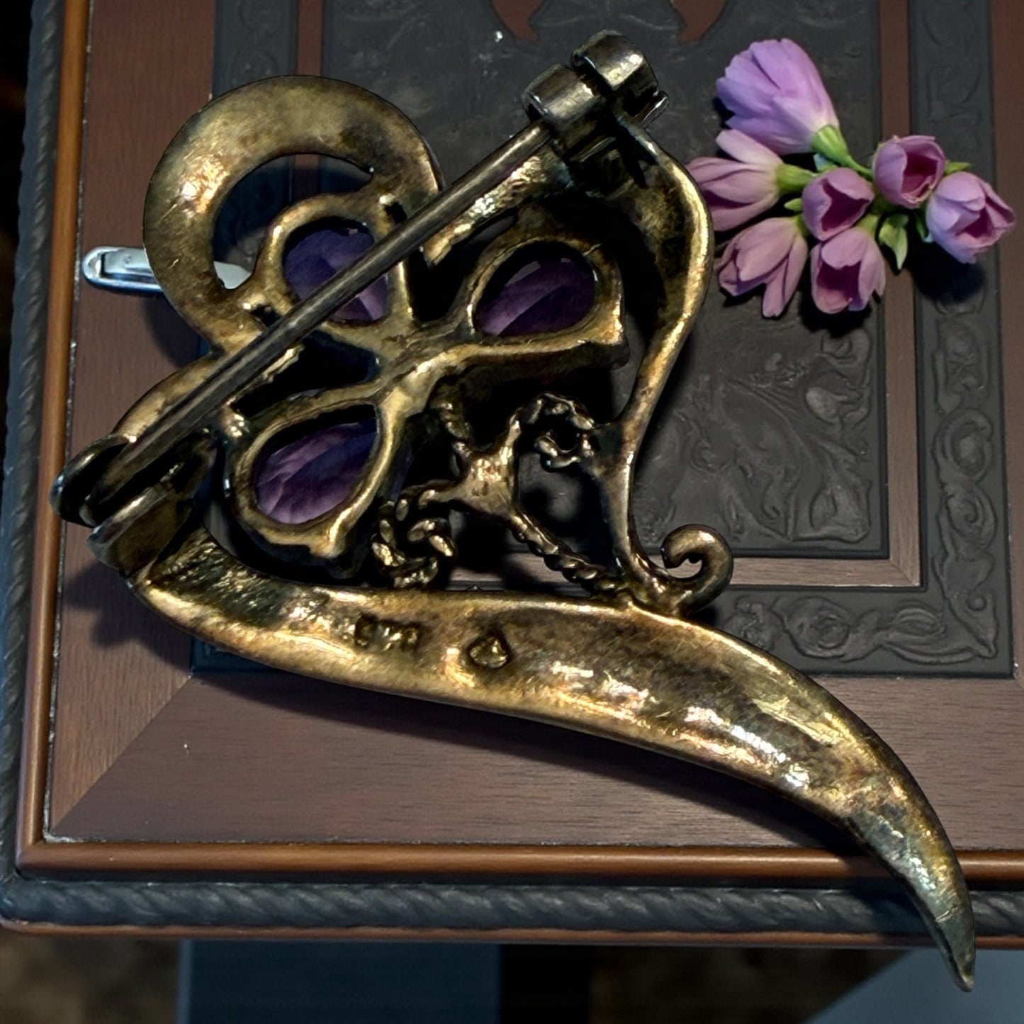 Spilla gioiello liberty argento massiccio con marcasiti, a guisa di viola del pensiero