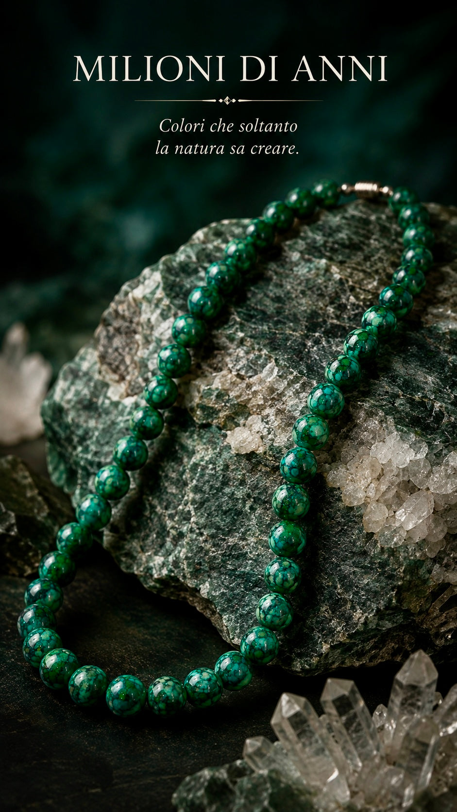 Splendida collana in autentiche perle di crisocolla verde con chiusura a vite a scomparsa