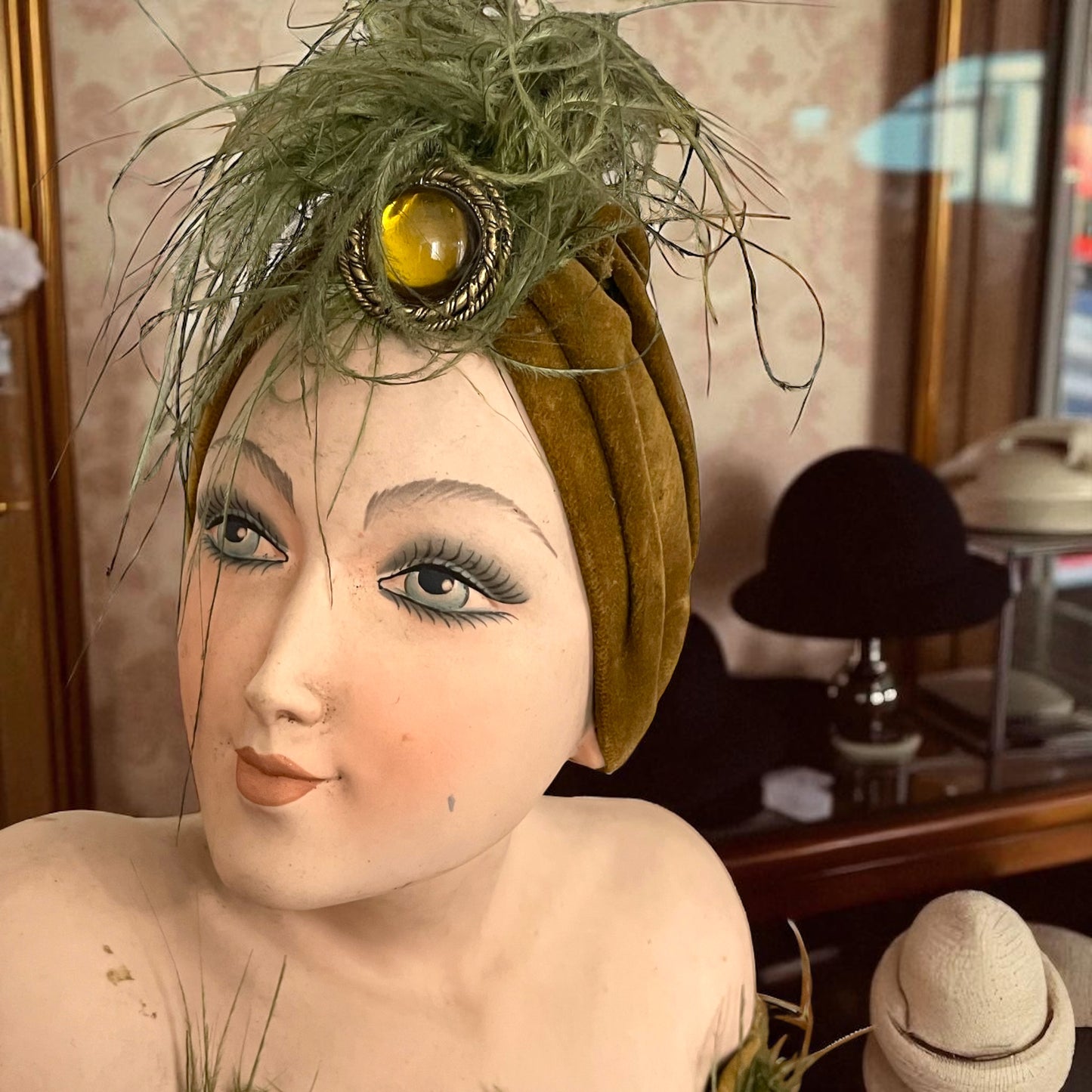 Superbo busto donna bisquit cappelleria francese, art déco anni ‘30