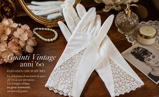 Guanti bianchi vintage con pizzo anni ‘60