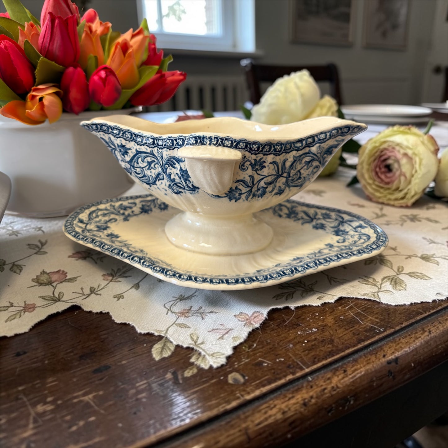 Salsiera d’epoca GIEN primi ‘900 con splendido decoro blu