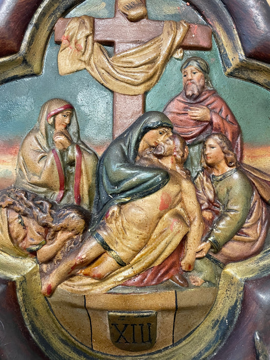 Stazione della via crucis in gesso prima metà novecento