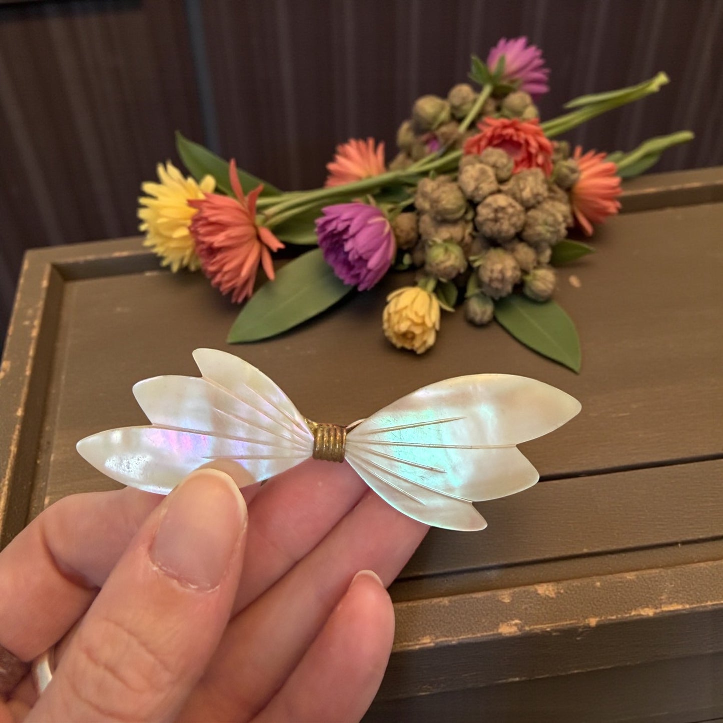 Antica Spilla broche de cou in madreperla anni 30 a guisa di fiocco