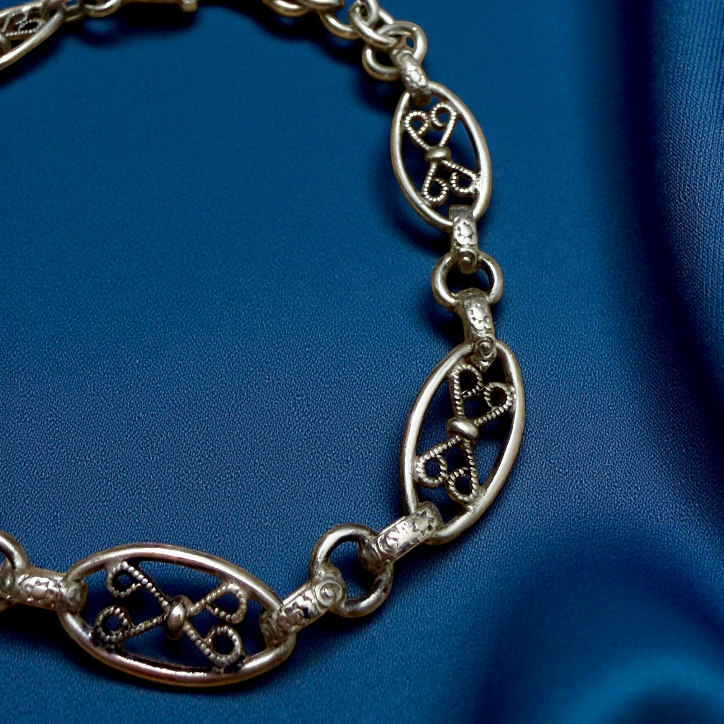 Bracciale in argento ricavato da antica catena da panciotto, fine ‘800 con chiusura contemporanea