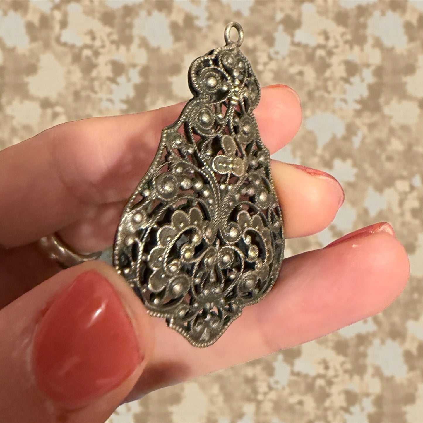 Antico pendente, gioiello, ciondolo placcato argento bifacciale con trifoglio fine ‘800 - primi ‘900