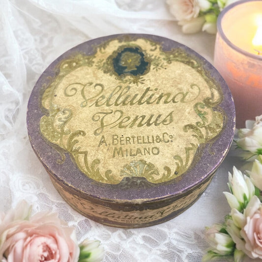 Scatola porta cipria liberty anni ‘20, Vellutina Bertelli
