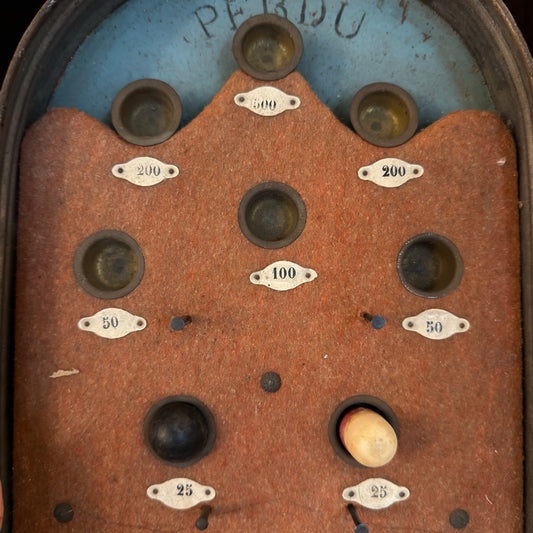 Antico jeu de bagatelle variante Culbuto con sfera e “pallina pesata” ovale