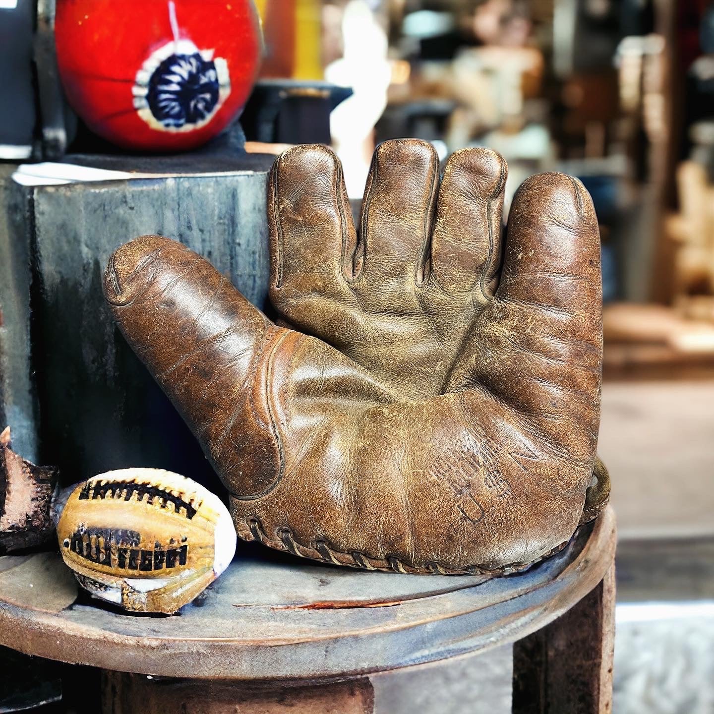 Vintage American Baseball Glove