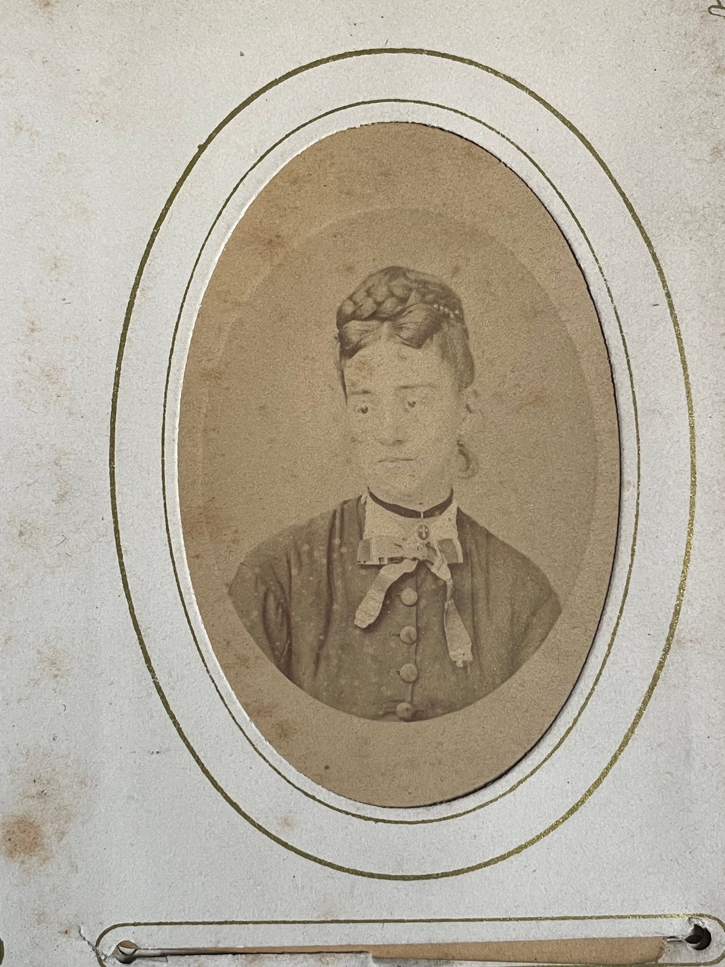 Album de famille con 105 fotografie, ca 1880-1905