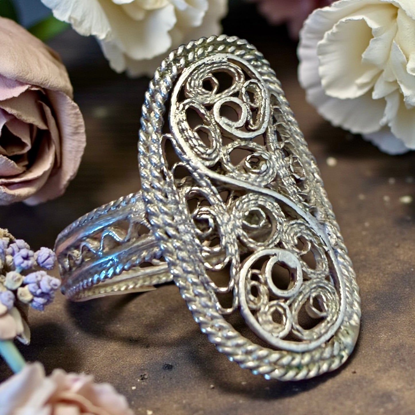 Anello in finissima filigrana d’argento, manifattura italiana anni 60