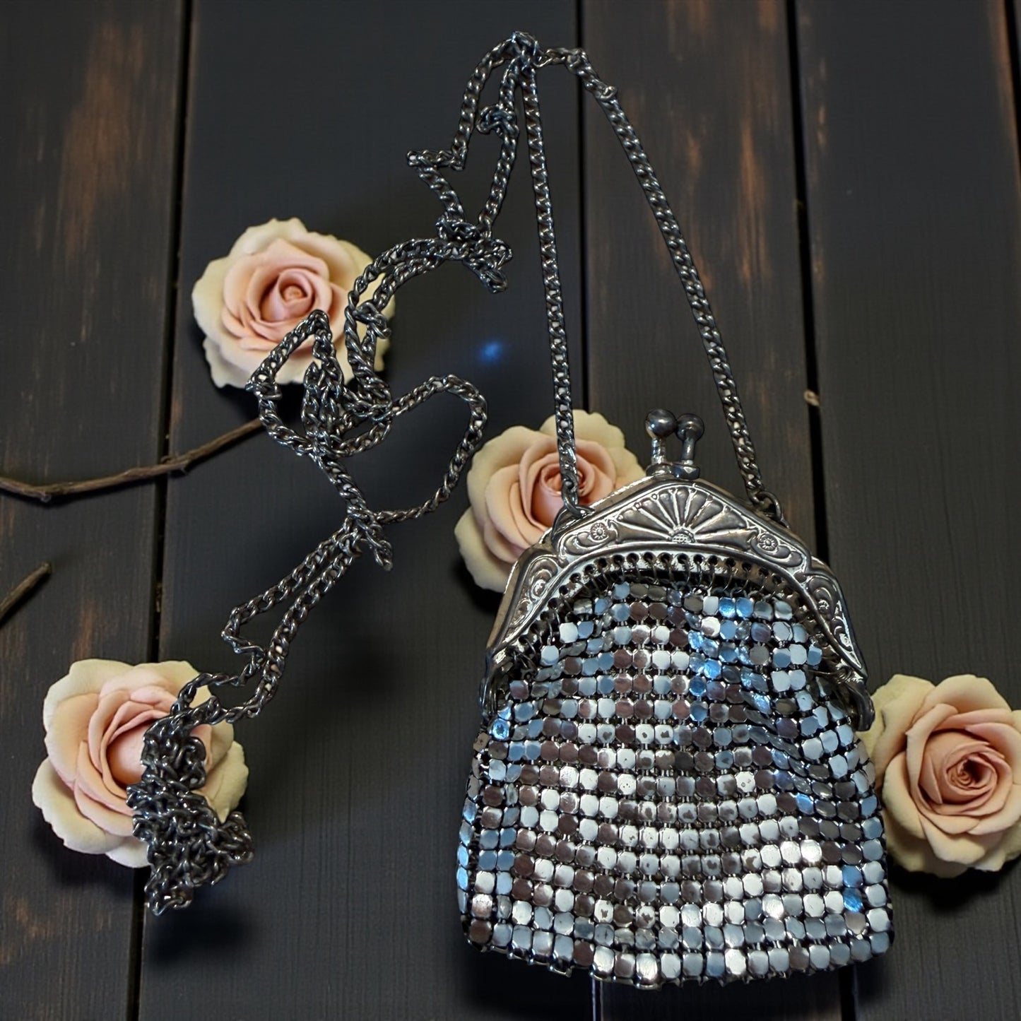 Borsellino con catena da collo, art déco maglia metallica argentata anni ‘30-‘40