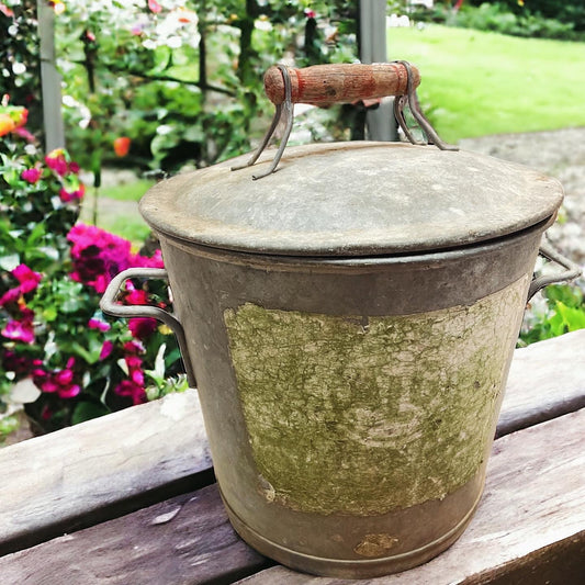 Manual washing machine 1920s