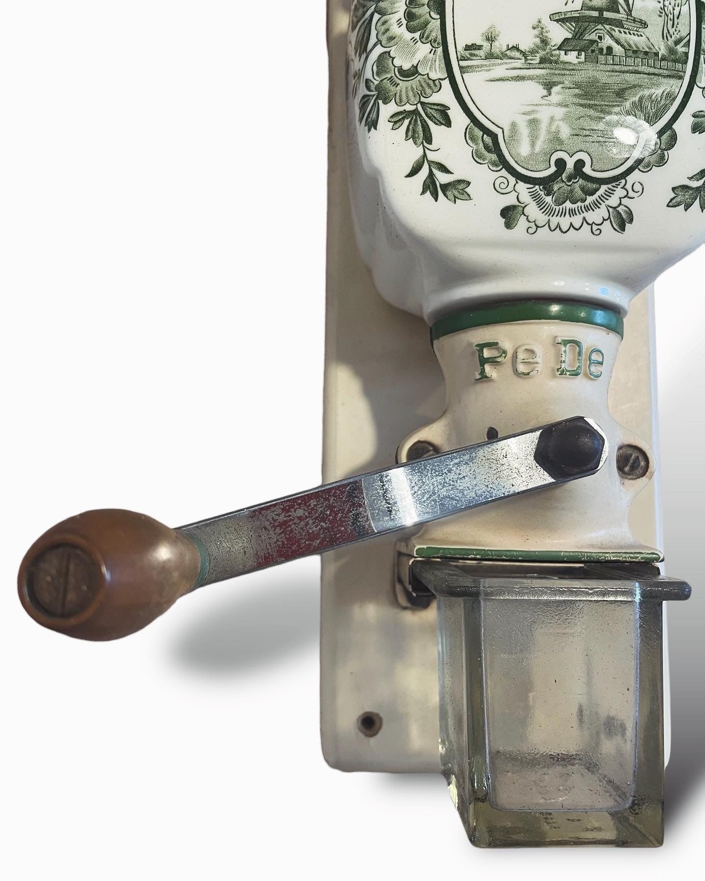 PeDe wall mounted coffee grinder