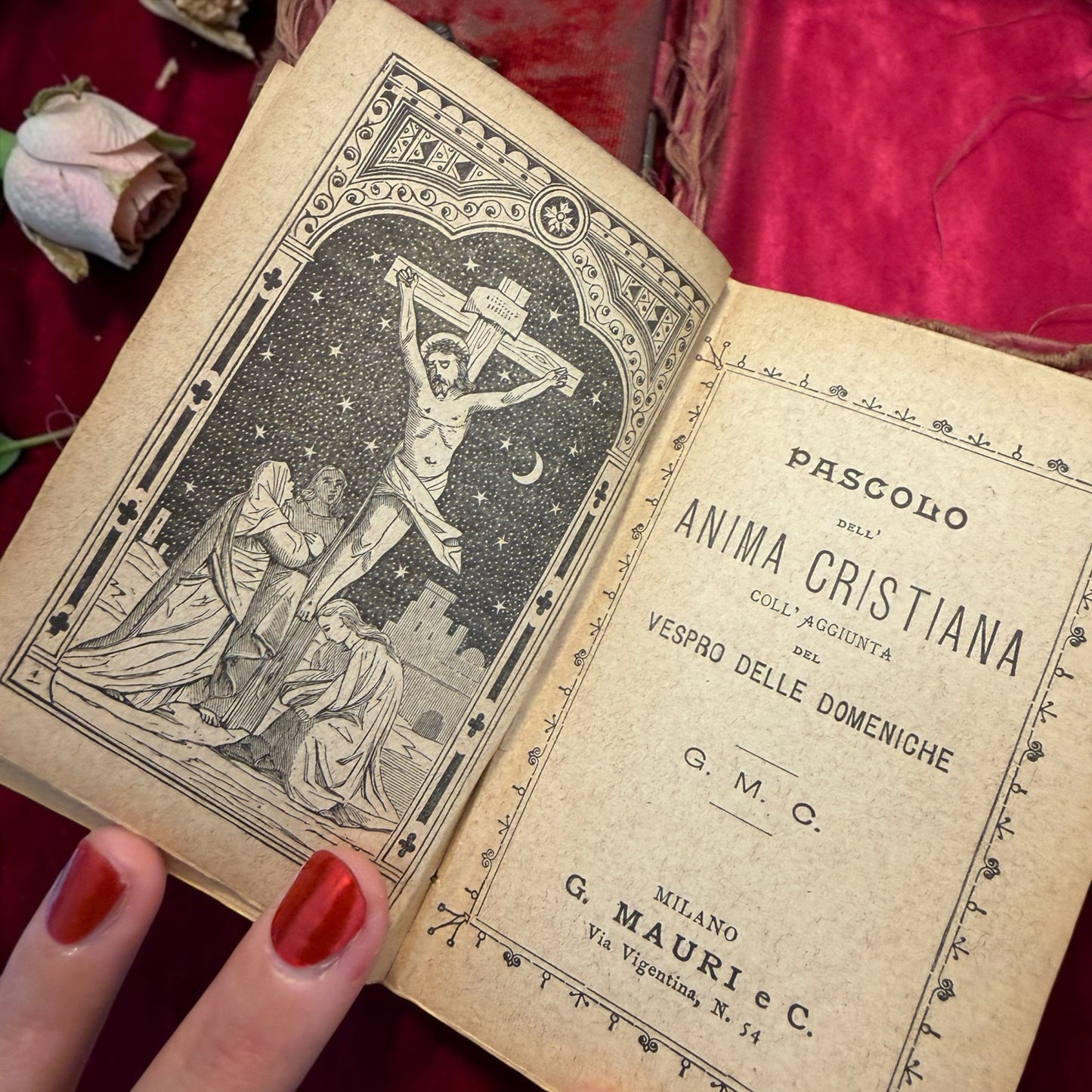 Set vittoriano da viaggio con carnet de bal, portamonete e libro preghiere con testo segreto