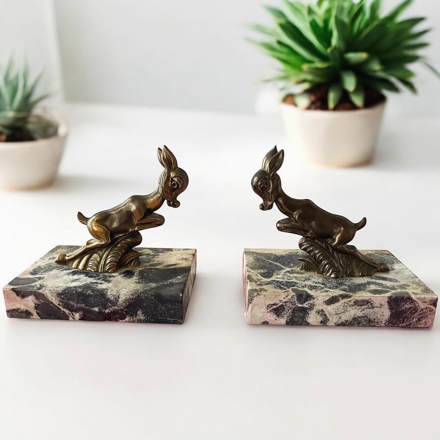 Bookends deer gray veined marble