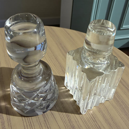 Coppia di fermacarte in cristallo molato mid century